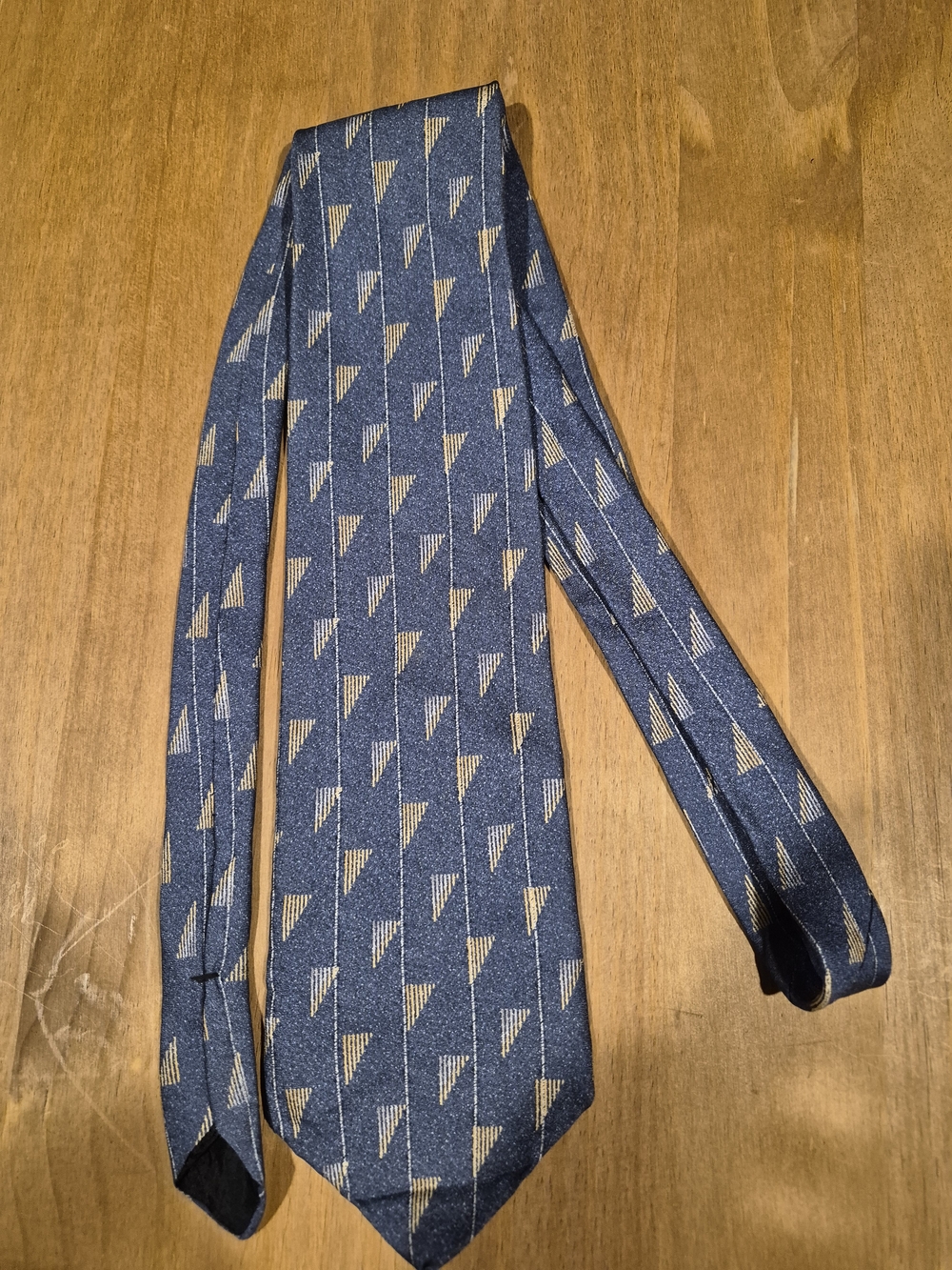 croft & barrow Navy Blue Tie with Gold Triangle Pattern